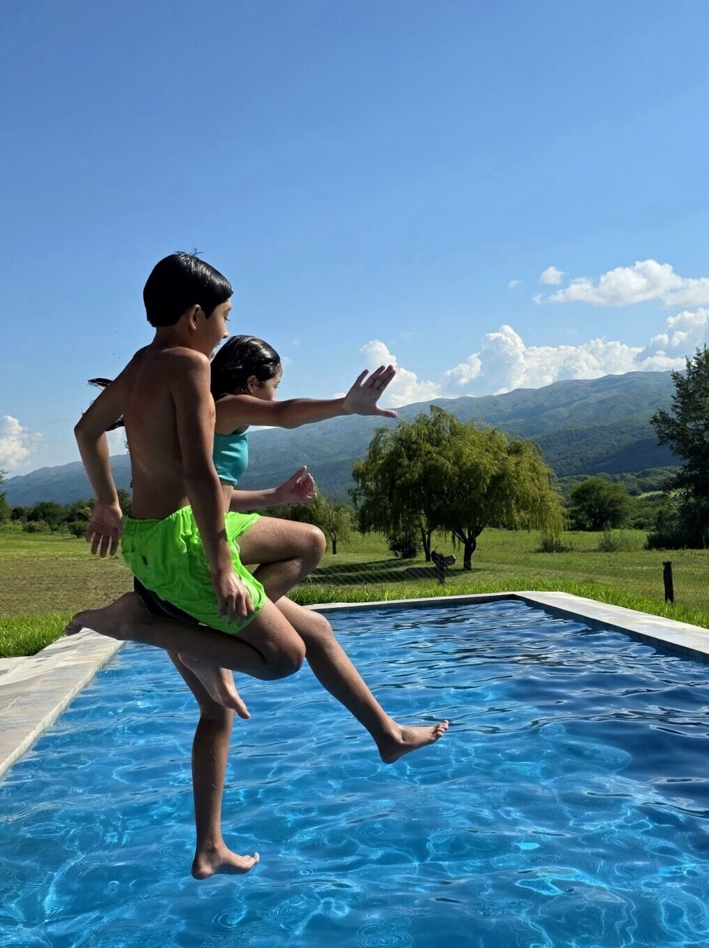 Piscina Club House — Arakuku